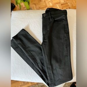Black Buffalo Skinny Jeans size 25 (xs/s) like new! Very comfy material 😍😜